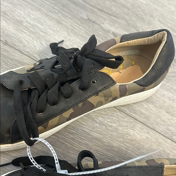 CCOCCI Camouflage Sneakers - Picture 3 of 8